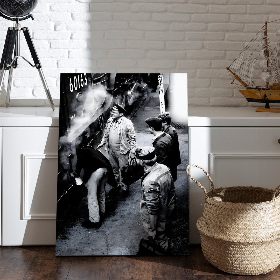 Engine Crew at Work Wall Art Painting, HD Canvas Print, Framed, Ready to Hang. (VINWA143)